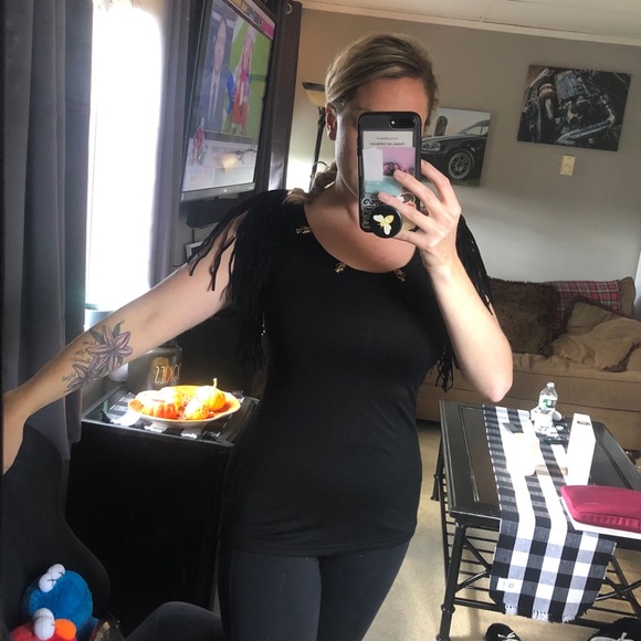 Skull & Fringe Top - Picture 11 of 11